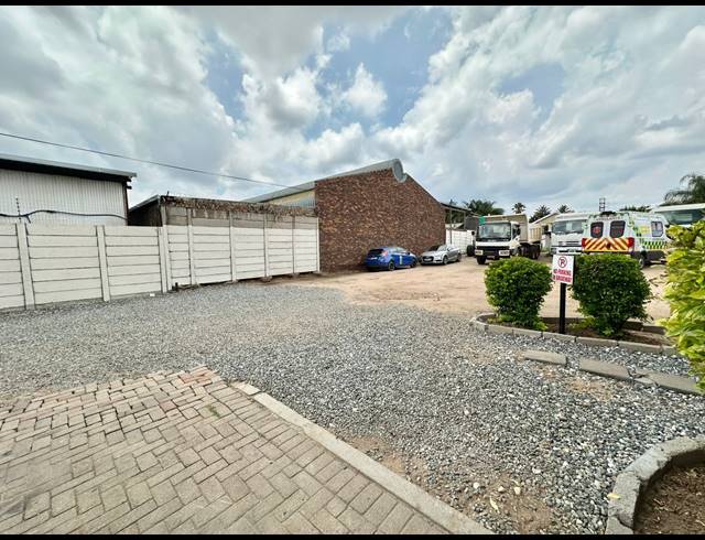 M² BUSINESS CENTRE FOR SALE IN ANNADALE